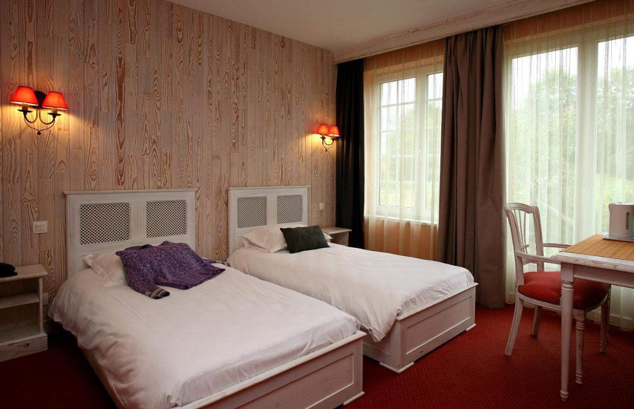 La Grande Bruyere Hotel Touffreville  ภายนอก รูปภาพ