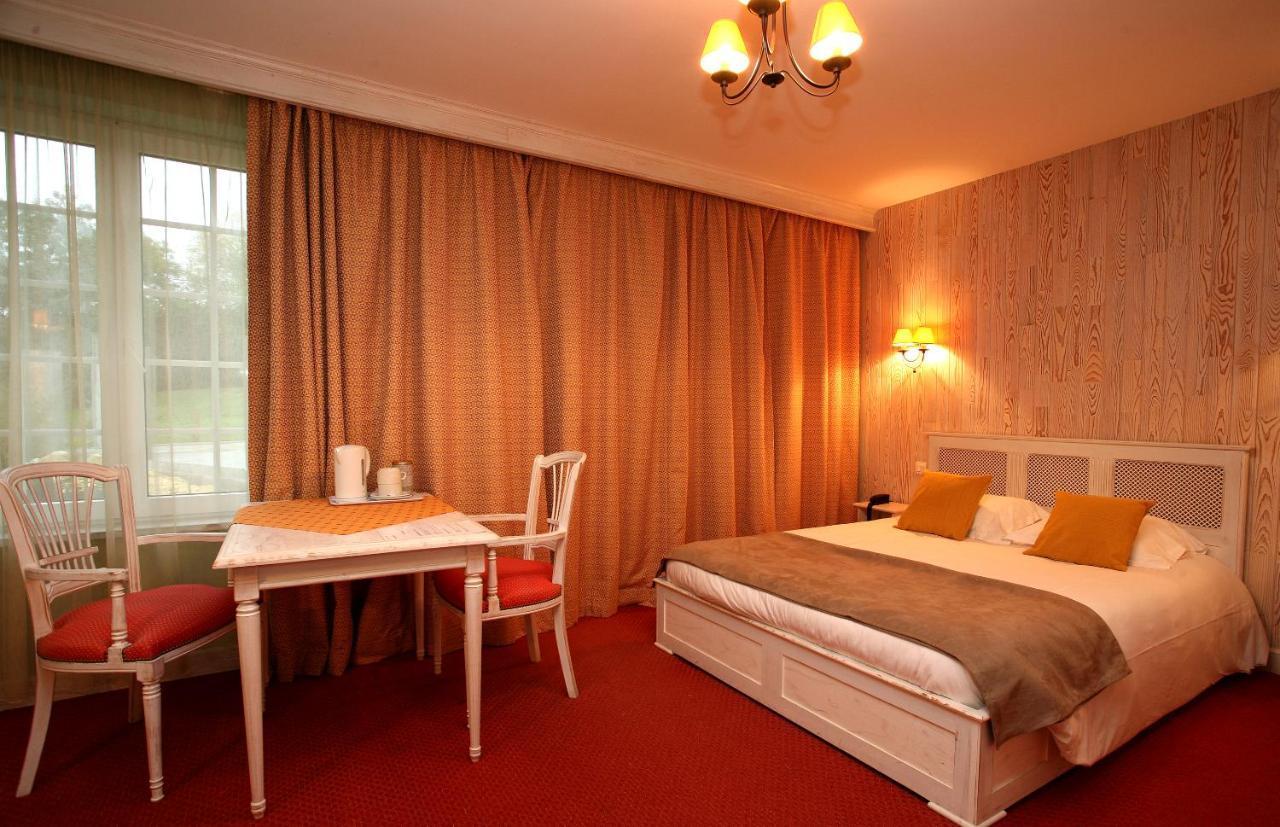 La Grande Bruyere Hotel Touffreville  ภายนอก รูปภาพ